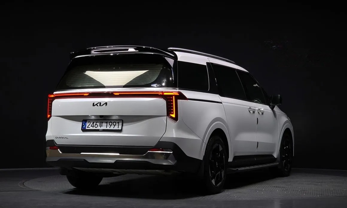 Kia Canival 2
