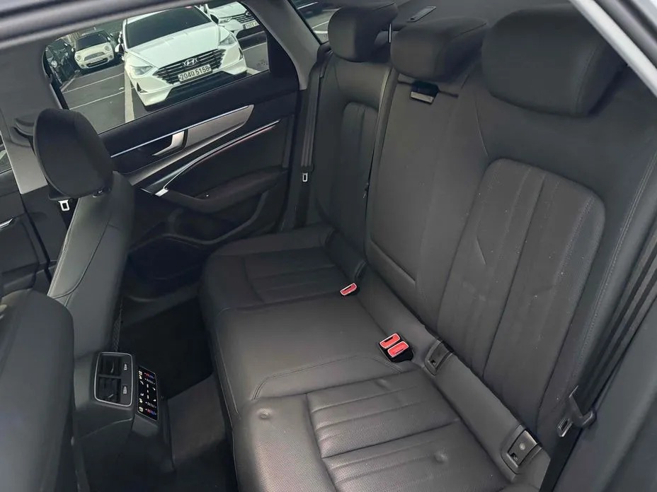 Audi A6 11
