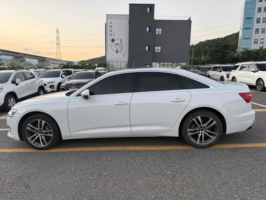 Audi A6 8