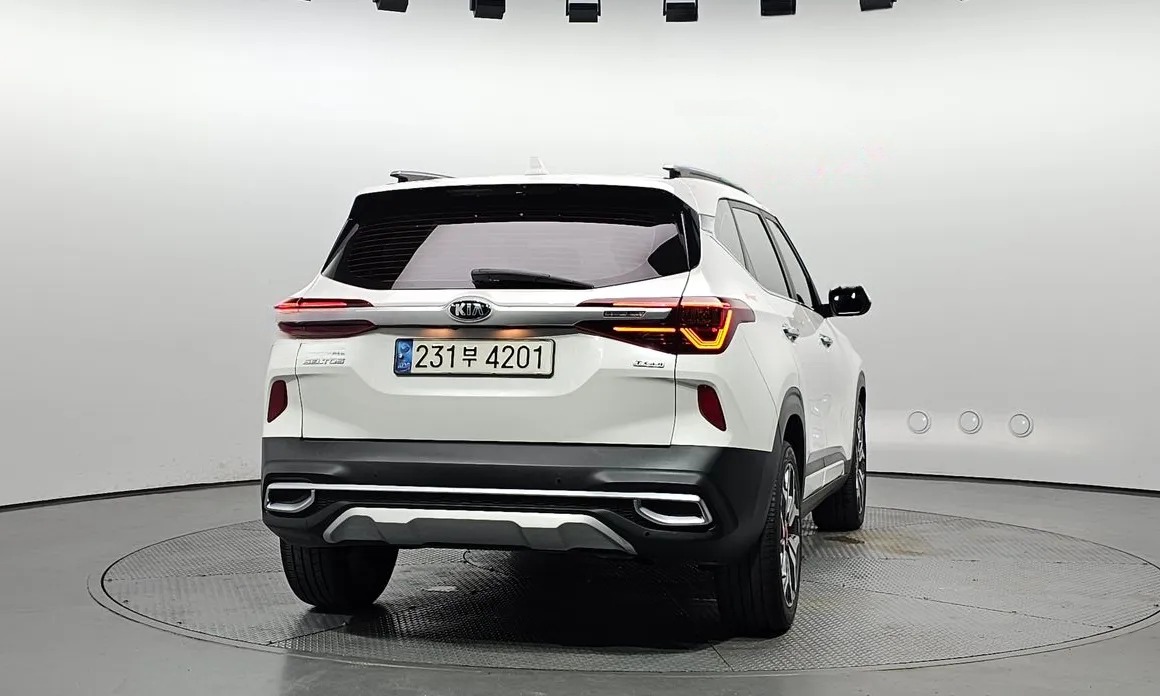 Kia Seltos 4