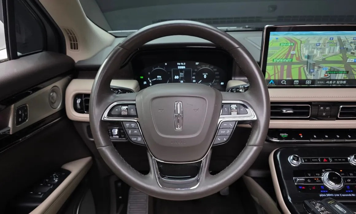 Lincoln Nautilus 13