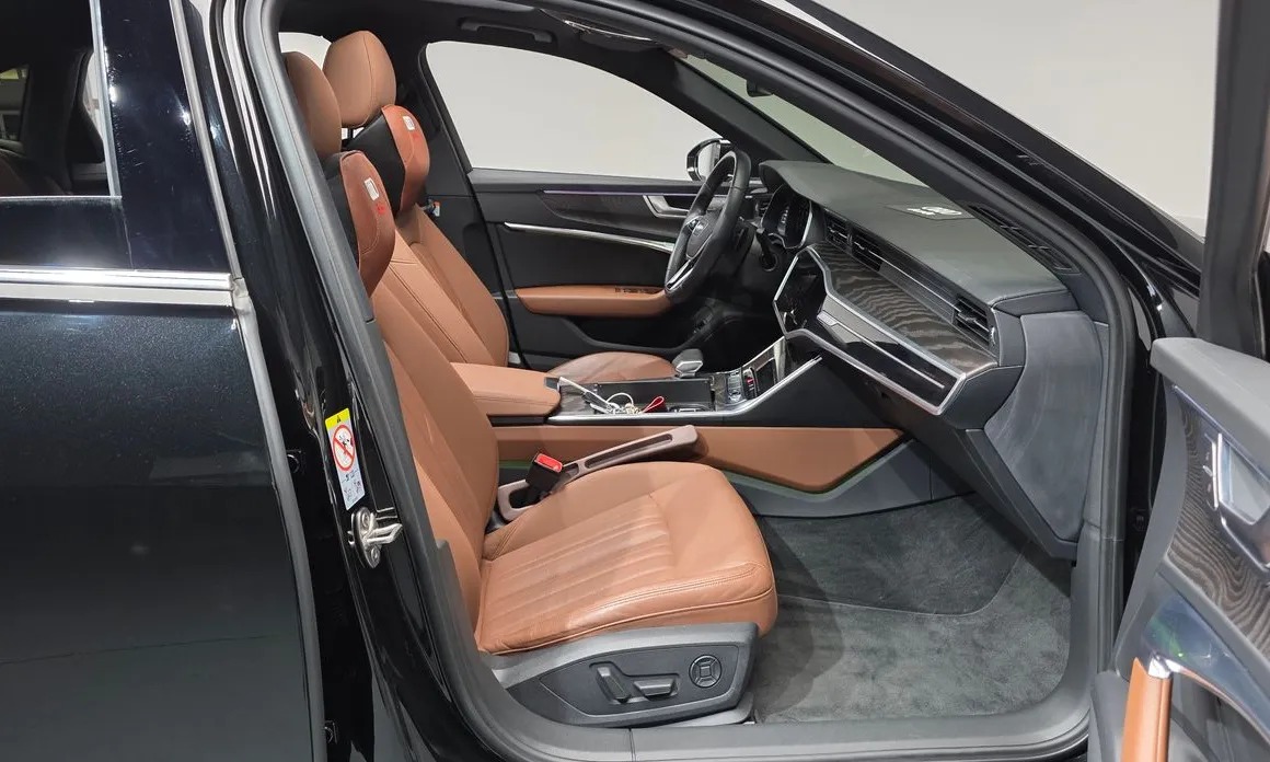 Audi A6 12