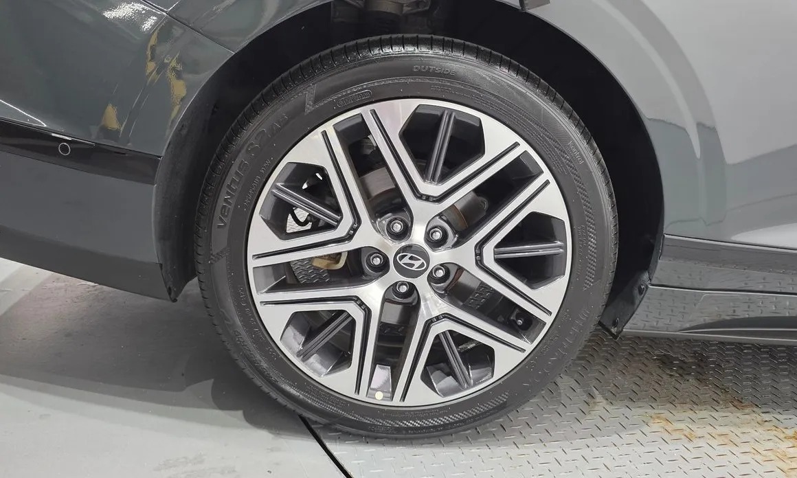 Hyundai Grandeur 5