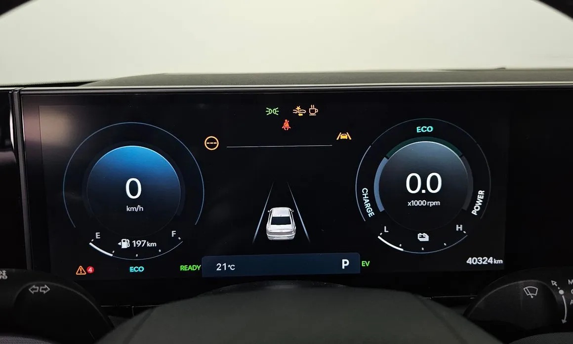 Hyundai Grandeur 8