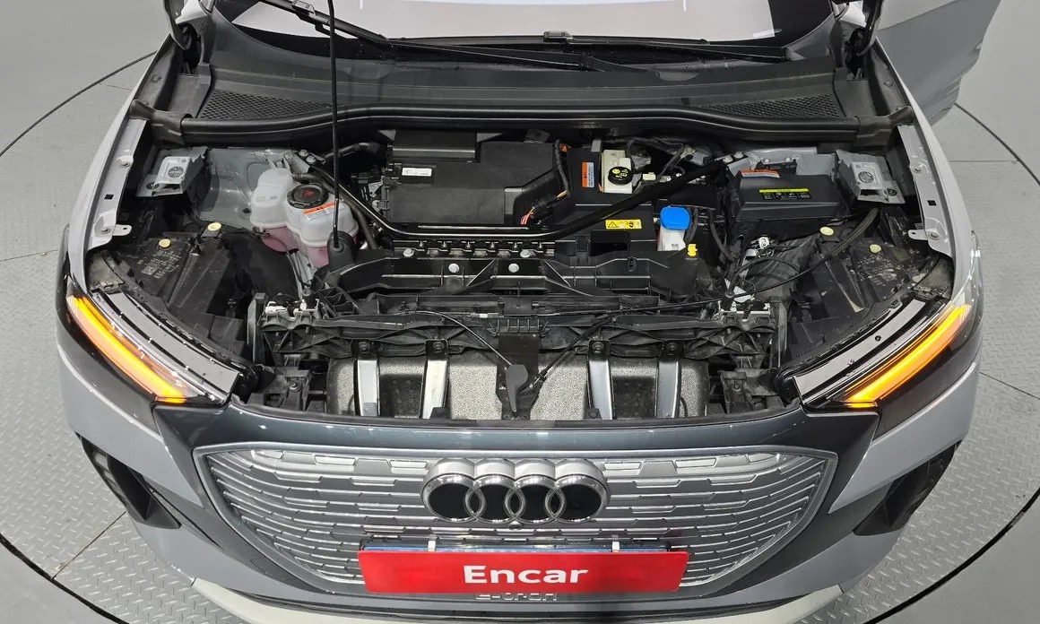 Audi Q4 e-tron 6