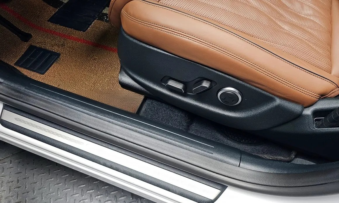 Genesis GV70 32