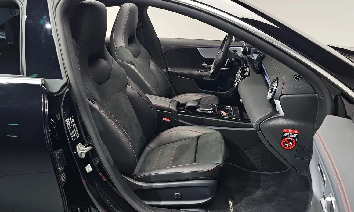 Mercedes-Benz CLA-Class 26