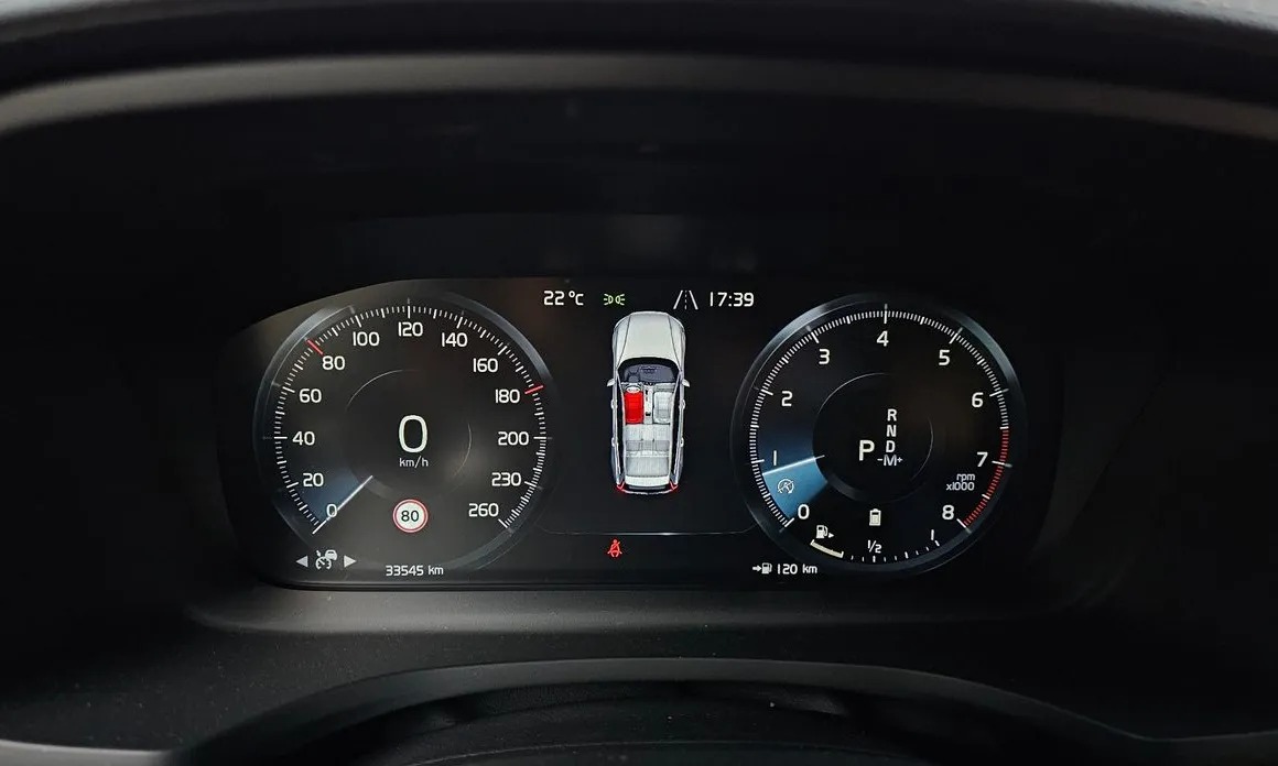 Volvo V60 8
