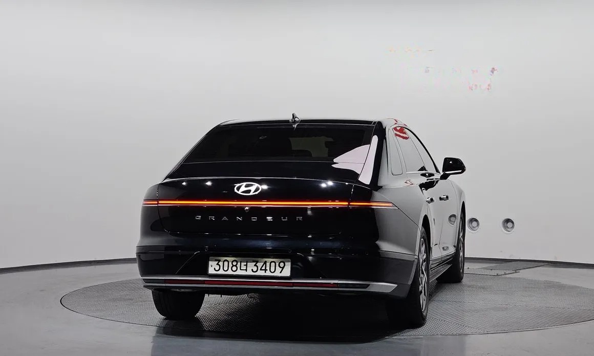 Hyundai Grandeur 4