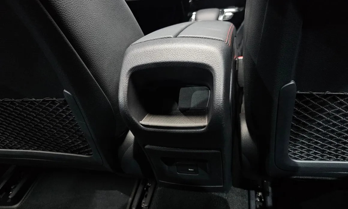 Mercedes-Benz CLA-Class 35